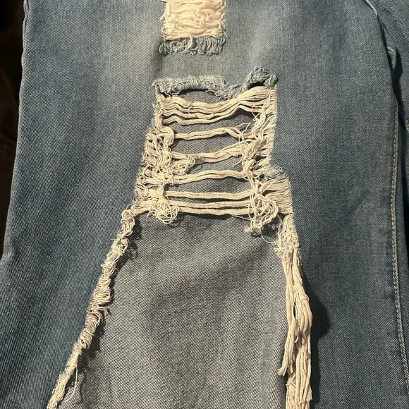 SHEIN Women’s Denim Jean Shorts – Casual Cutoff Shorts - Picture 4 of 5